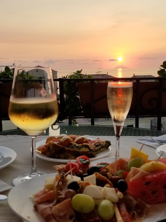 Residenza Il Barone Bed and Breakfast Tropea Buitenkant foto